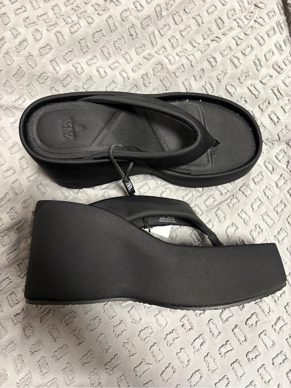 NWT Zara Platform Satin Thong Sandals Size 37